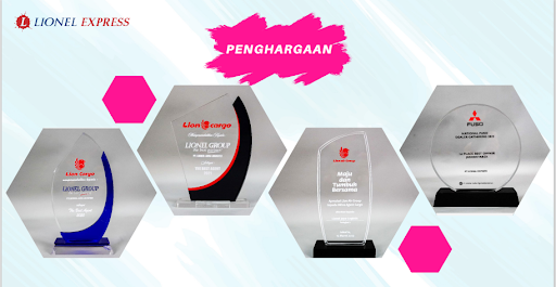 Penghargaan Lionel Express sebagai Best Cargo Agent Lion Air Group